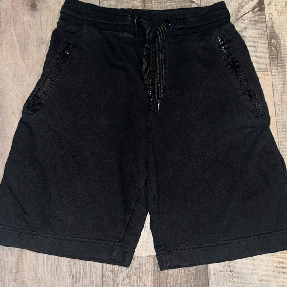 C.S.G. Champs Sports‎ Gear shorts- size M